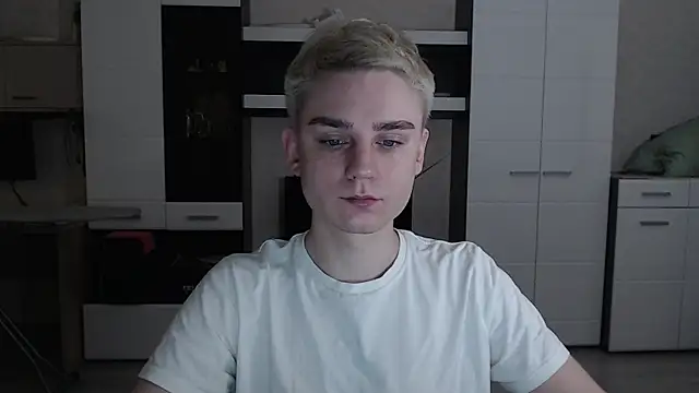 angryzan online show from 5, 3, 2025