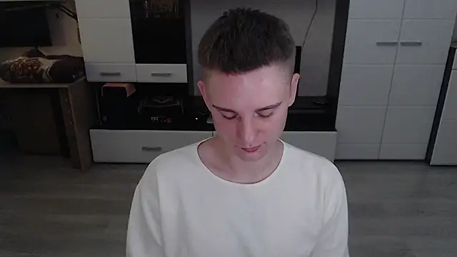 angryzan online show from 6, 10, 2025