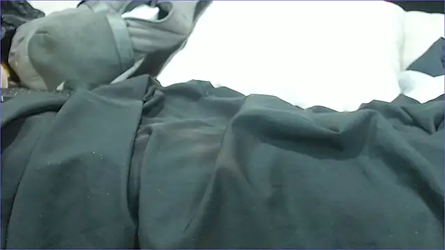 hairy pussywet online show from 15, 2, 2025