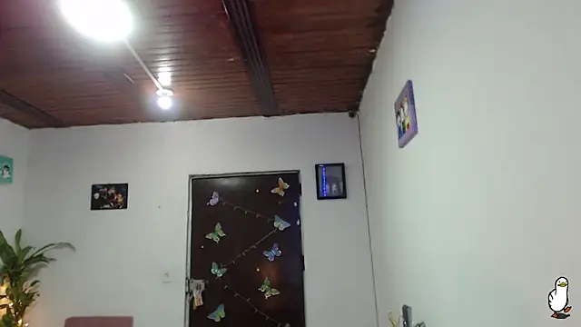 Snapshot of littleangel1_m chatting on 14, 1, 2025 littleangel1 m online show from 14, 1, 2025