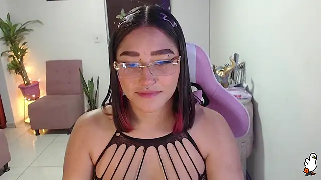 Snapshot of littleangel1_m chatting on 30, 1, 2025 littleangel1 m online show from 30, 1, 2025