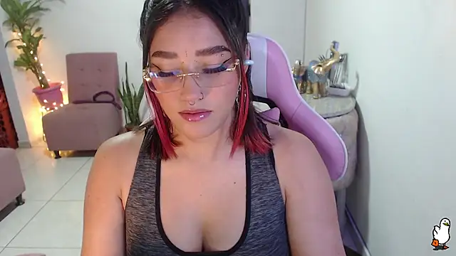 Snapshot of littleangel1_m chatting on 7, 2, 2025 littleangel1 m online show from 7, 2, 2025