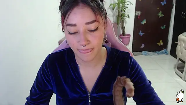 Snapshot of littleangel1_m chatting on 28, 9, 2025 littleangel1 m online show from 28, 9, 2025