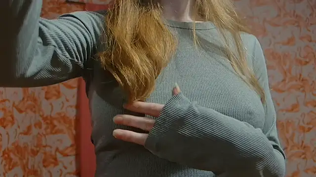 strawberrysmoothie online show from 14, 2, 2025