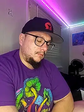 Snapshot of Spunonymous chatting on 27, 2, 2025 Spunonymous online show from 27, 2, 2025