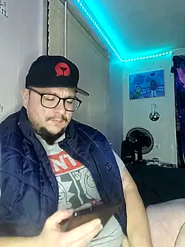 Snapshot of Spunonymous chatting on 2, 3, 2025 Spunonymous online show from 2, 3, 2025