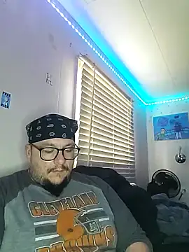 Snapshot of Spunonymous chatting on 4, 3, 2025 Spunonymous online show from 4, 3, 2025