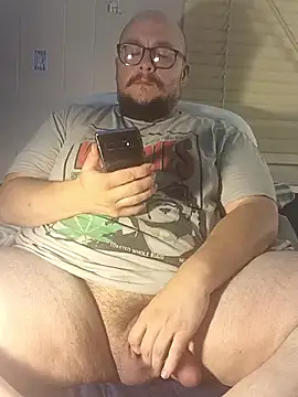 Snapshot of Spunonymous chatting on 3, 10, 2025 Spunonymous online show from 3, 10, 2025