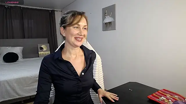 Vanessa Nowak online show from 3, 5, 2026