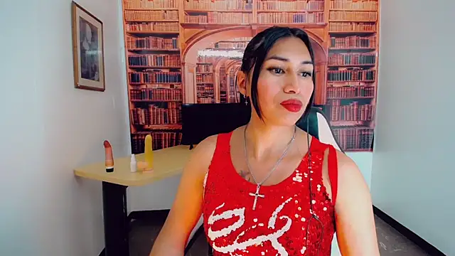 Snapshot of khiara_moretti chatting on 5, 12, 2024 khiara moretti online show from 5, 12, 2024