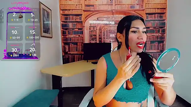 Snapshot of khiara_moretti chatting on 16, 12, 2024 khiara moretti online show from 16, 12, 2024