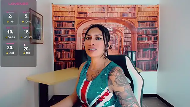 Snapshot of khiara_moretti chatting on 9, 3, 2025 khiara moretti online show from 9, 3, 2025