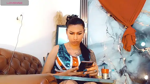 Snapshot of khiara_moretti chatting on 11, 9, 2025 khiara moretti online show from 11, 9, 2025