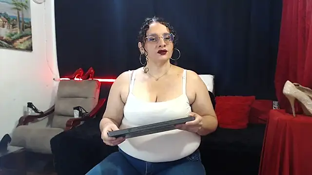 Aleja Gonzales online show from 24, 2, 2026