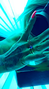 Ninasweden online show from 10, 3, 2025