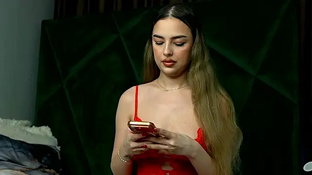 ScarletColes online show from 15, 2, 2026