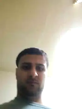 Snapshot of Fucklover011 chatting on 15, 10, 2025 Fucklover011 online show from 15, 10, 2025