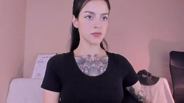 Snapshot of phoenix_xx chatting on 28, 3, 2026 phoenix xx online show from 28, 3, 2026