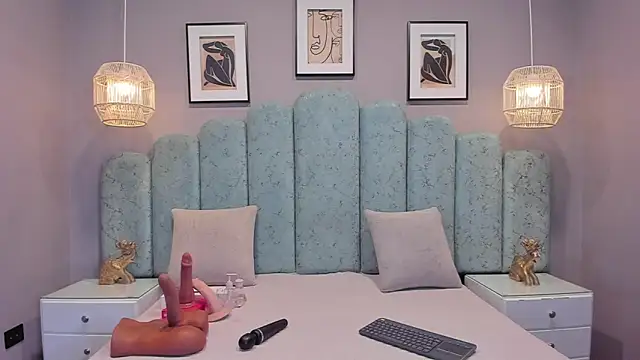 Sara Vanegas online show from 6, 8, 2026