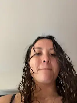 Megan Rodrigo online show from 3, 11, 2025