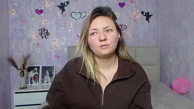 SallyVerda online show from 6, 2, 2025