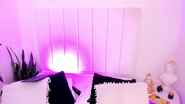 Snapshot of Amber_Martins_ chatting on 11, 2, 2025 Amber Martins  online show from 11, 2, 2025