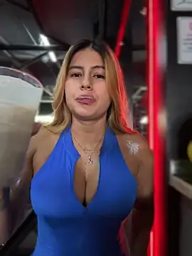 Snapshot of Amber_Martins_ chatting on 5, 10, 2025 Amber Martins  online show from 5, 10, 2025