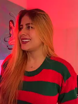 Snapshot of Amber_Martins_ chatting on 21, 10, 2025 Amber Martins  online show from 21, 10, 2025