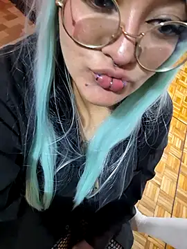 lucky-leah online show from 5, 10, 2025