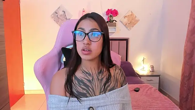 Snapshot of Kayla_foxxy chatting on 30, 6, 2026 Kayla foxxy online show from 30, 6, 2026