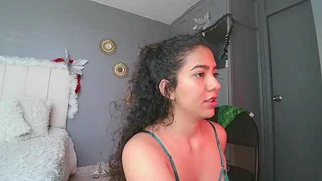 Snapshot of arteverena chatting on 29, 12, 2024 arteverena online show from 29, 12, 2024