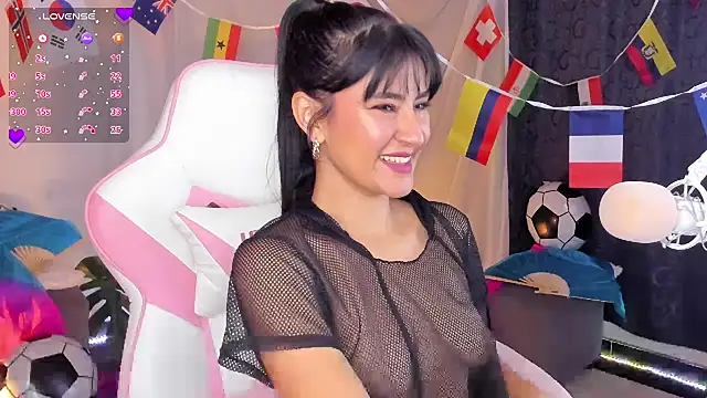 Snapshot of Violetta_kim1 chatting on 29, 6, 2026 Violetta kim1 online show from 29, 6, 2026