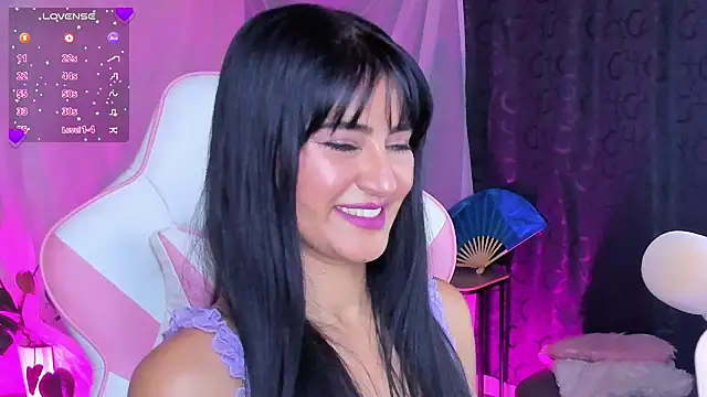 Snapshot of Violetta_kim1 chatting on 27, 7, 2026 Violetta kim1 online show from 27, 7, 2026