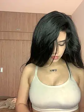 Ambar R0SSE online show from 1, 3, 2025