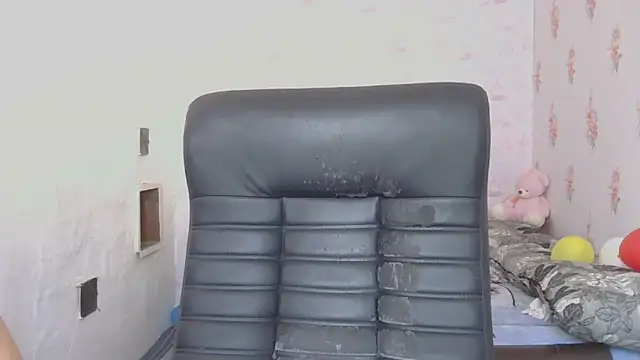 Snapshot of KittyyLaBeauty chatting on 8, 3, 2025 KittyyLaBeauty online show from 8, 3, 2025