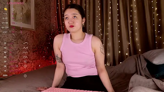 FreyaRaya online show from 6, 3, 2026