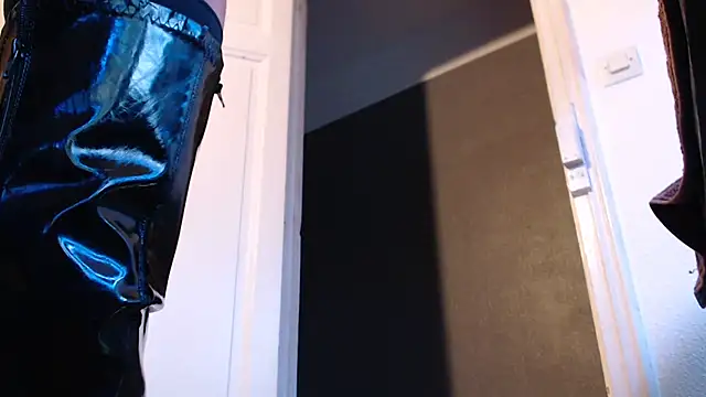 Snapshot of rustoff@xh chatting on 31, 10, 2025 rustoffxh online show from 31, 10, 2025