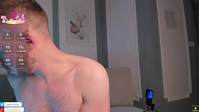 Snapshot of EnriqueBarberry chatting on 19, 12, 2025 EnriqueBarberry online show from 19, 12, 2025