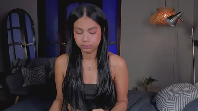 nayah   online show from 13, 1, 2026