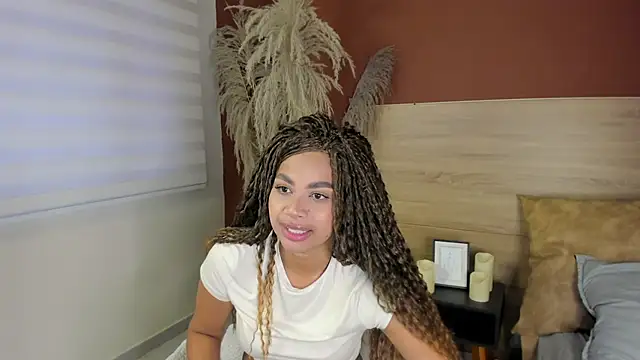 nayah   online show from 27, 6, 2026