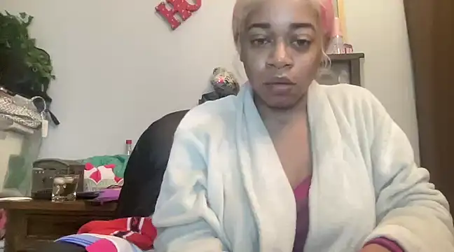 MommyConfident online show from 15, 3, 2025