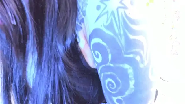 Dianne Golden online show from 6, 10, 2025