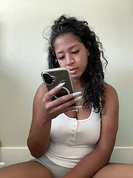 Snapshot of VanessaBling chatting on 2, 8, 2026 VanessaBling online show from 2, 8, 2026