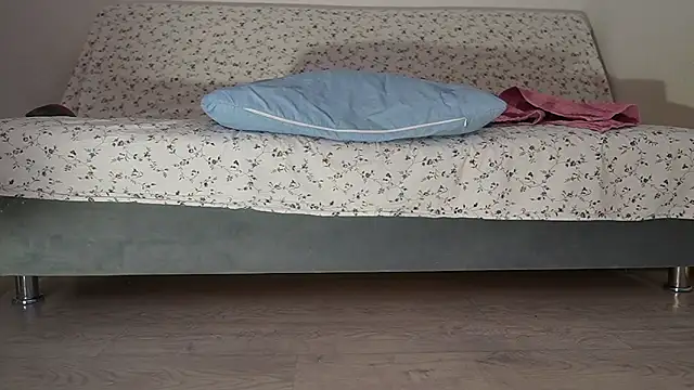 Snapshot of Fecvht45 chatting on 2, 2, 2026 Fecvht45 online show from 2, 2, 2026