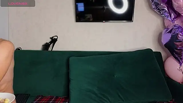 FoxLoveBasik online show from 14, 12, 2024