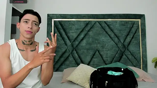 AmberAdams  online show from 3, 2, 2025