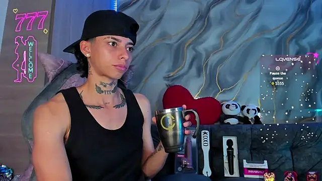 AmberAdams  online show from 28, 4, 2026