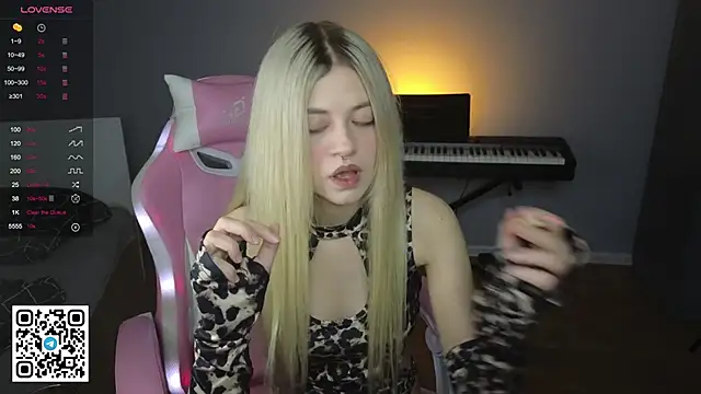 Snapshot of mybunnywendy chatting on 23, 2, 2025 mybunnywendy online show from 23, 2, 2025