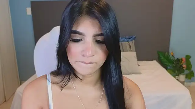 Snapshot of maiaa_ruiz chatting on 3, 2, 2025 maiaa ruiz online show from 3, 2, 2025