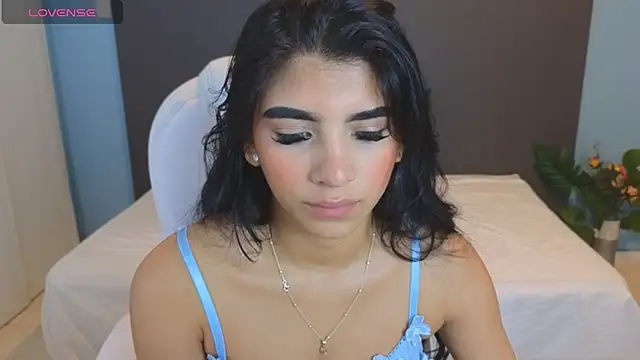 Snapshot of maiaa_ruiz chatting on 27, 2, 2025 maiaa ruiz online show from 27, 2, 2025